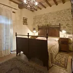 Bed and breakfast Casale Del Monsignore 4*