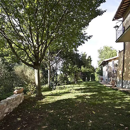 Casale Del Monsignore Bed & Breakfast 2*